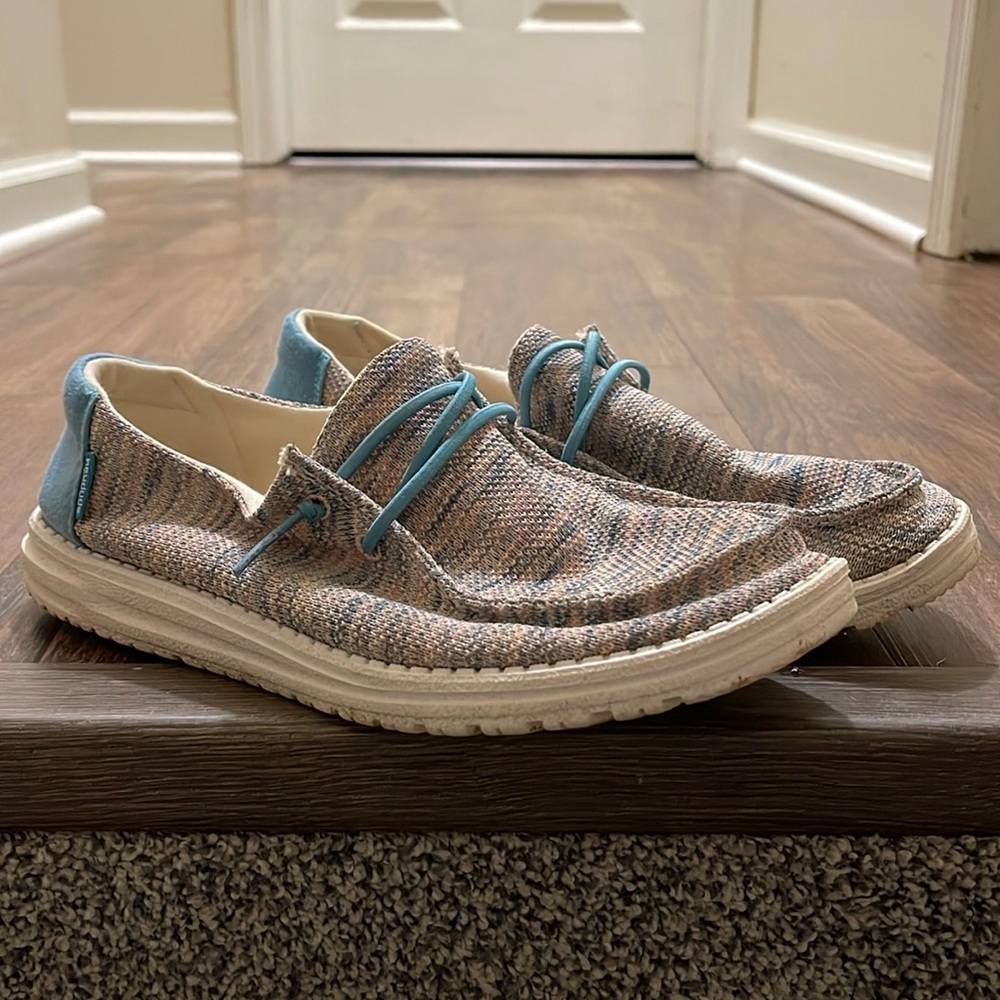 Hey dude Wendy Sox. Pink/aqua size 10